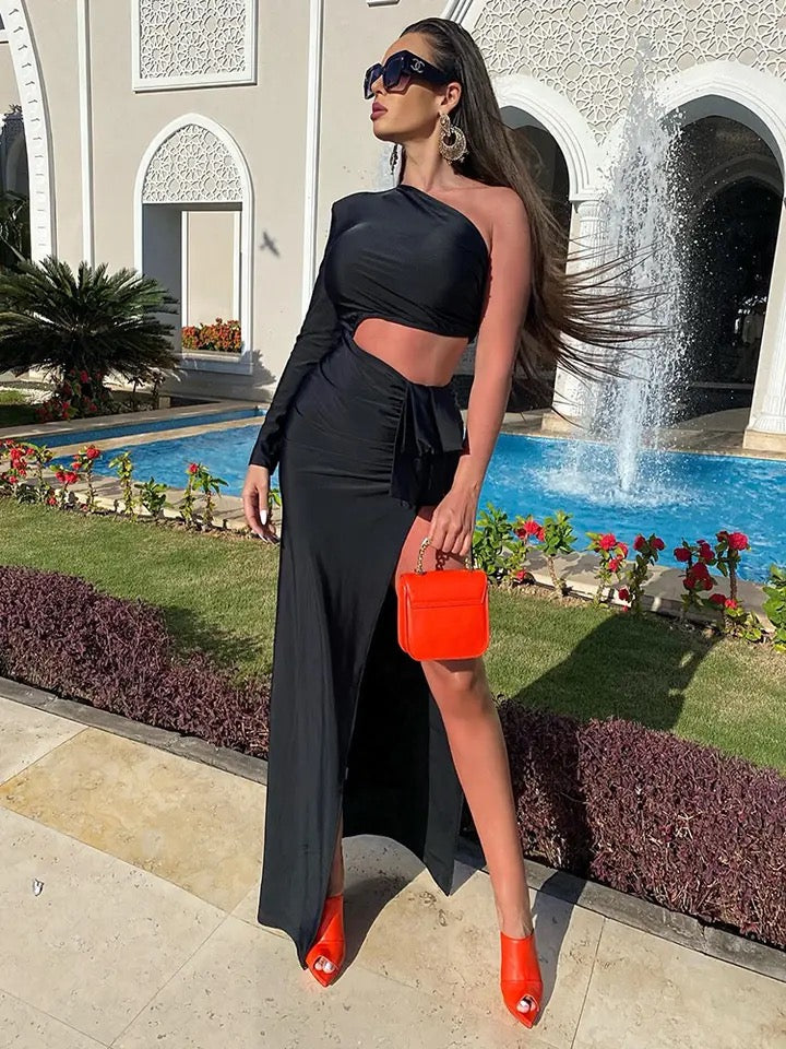 One shoulder dress