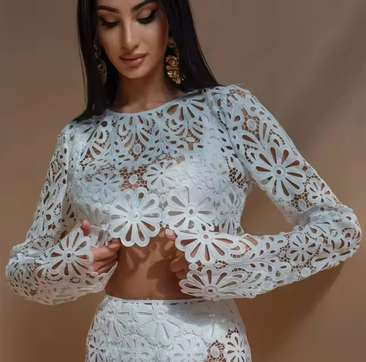 Lace cut set