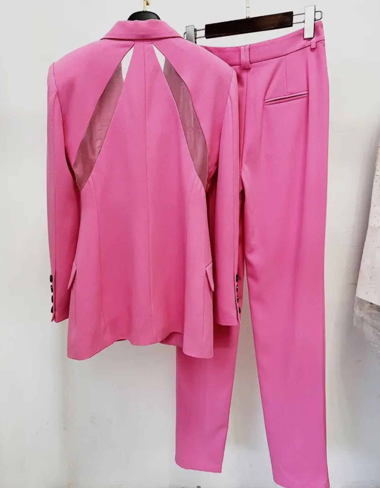 Chic Pink Mesh-Stitch Slim
Suit Set