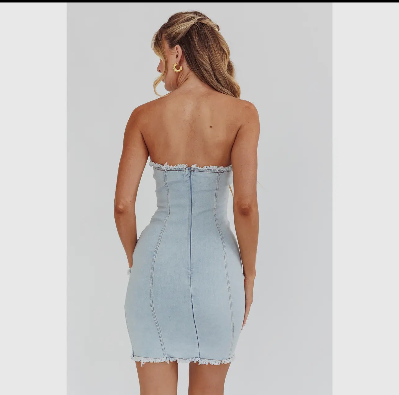 Front Button Light Denim Blue
Mini Dress